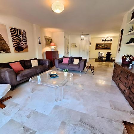 Gorgeous 2Br Apt. W/ Mountain View Puerto Banus Marbella Buitenkant foto