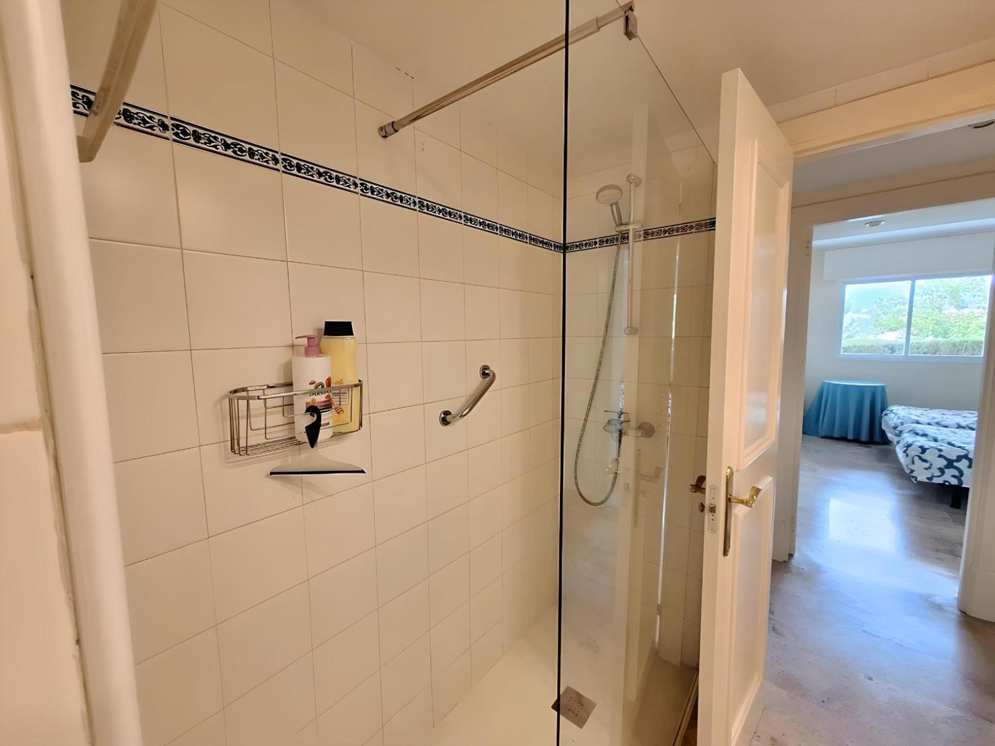 Gorgeous 2Br Apt. W/ Mountain View Puerto Banus Marbella Buitenkant foto