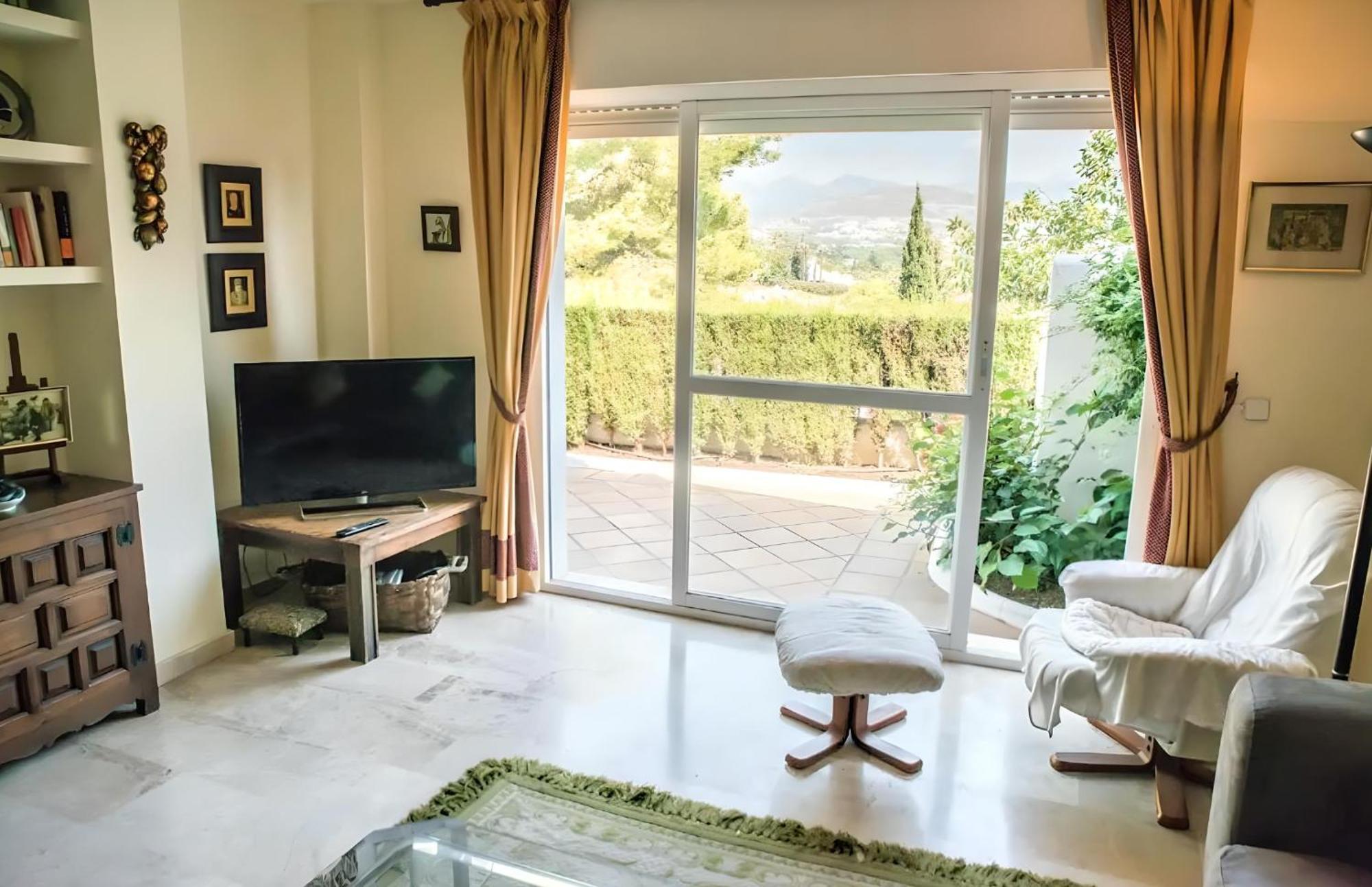 Gorgeous 2Br Apt. W/ Mountain View Puerto Banus Marbella Buitenkant foto