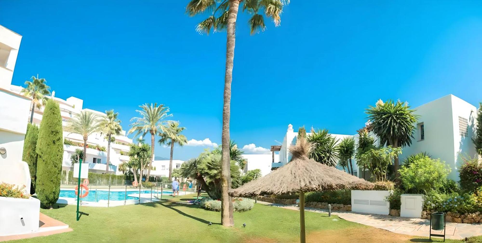 Gorgeous 2Br Apt. W/ Mountain View Puerto Banus Marbella Buitenkant foto